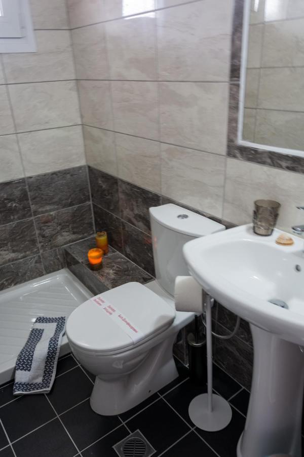 Vila Aleka Neoi Poroi Bagian luar foto